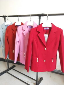 云南登紅服飾 集設計、生產、銷售于一體的服裝企業